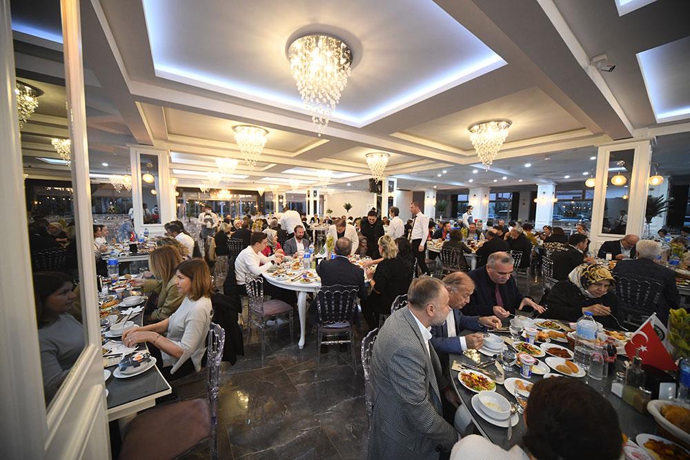 GELENEKSEL İFTAR YEMEĞİ