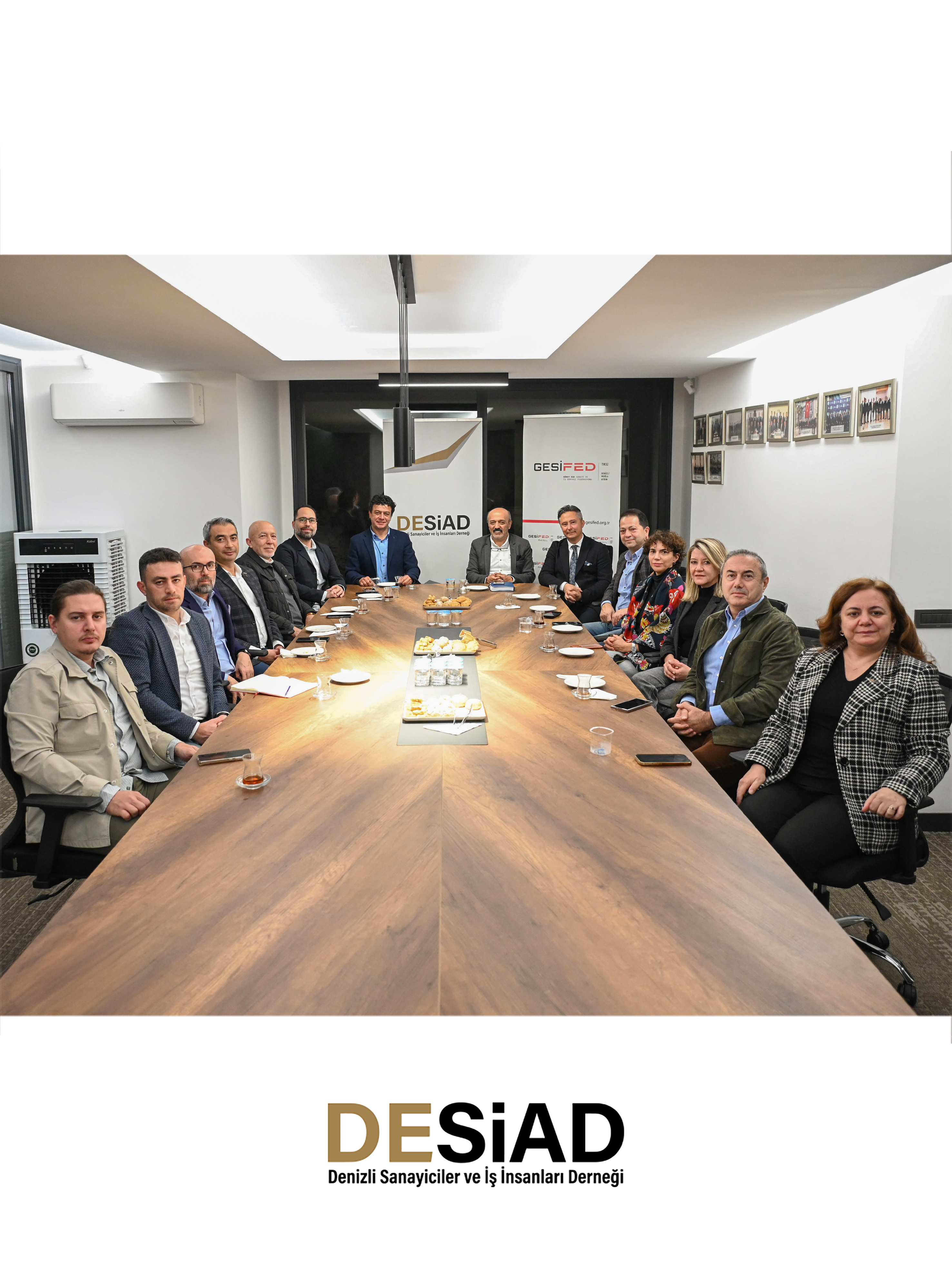 Sharks and Partners Yönetici Ortağı Sayın Mehmet Çelikol, Sharks & Partners CFO’su Sayın Çağdaş Yıldırım, Nazalı Vergi ve Hukuk Director Sayın Mehmet Karet derneğimizi ziyaret etti.