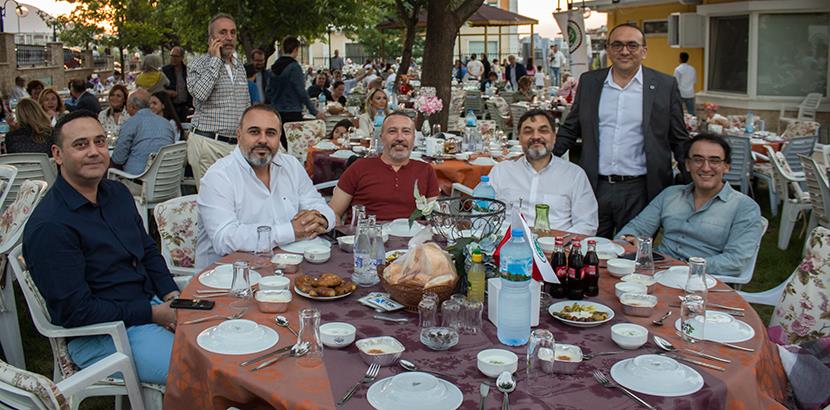 Geleneksel İftar Yemeği